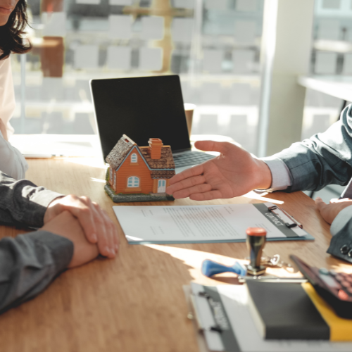 ASESORIA LEGAL INMOBILIARIA AYLUS INMOBILIARIA Y CONSTRUCTORA